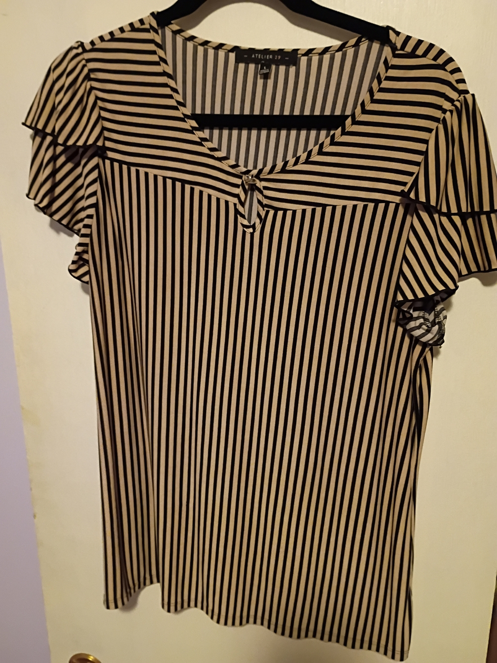 Atelier 29 Women's Striped V-Neck Flutter Sleeve Ruffle Blouse L Black/Cream